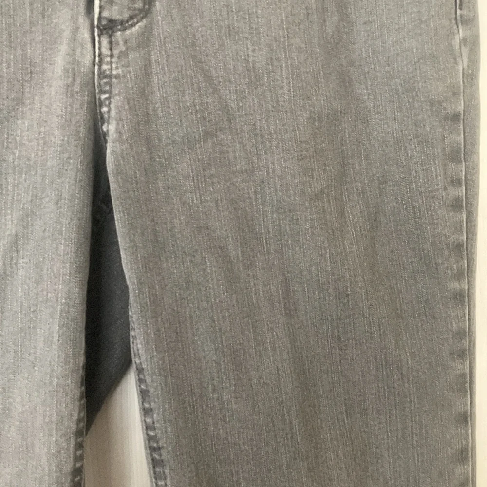 jones new york straight leg jeans - Picture 5 of 16